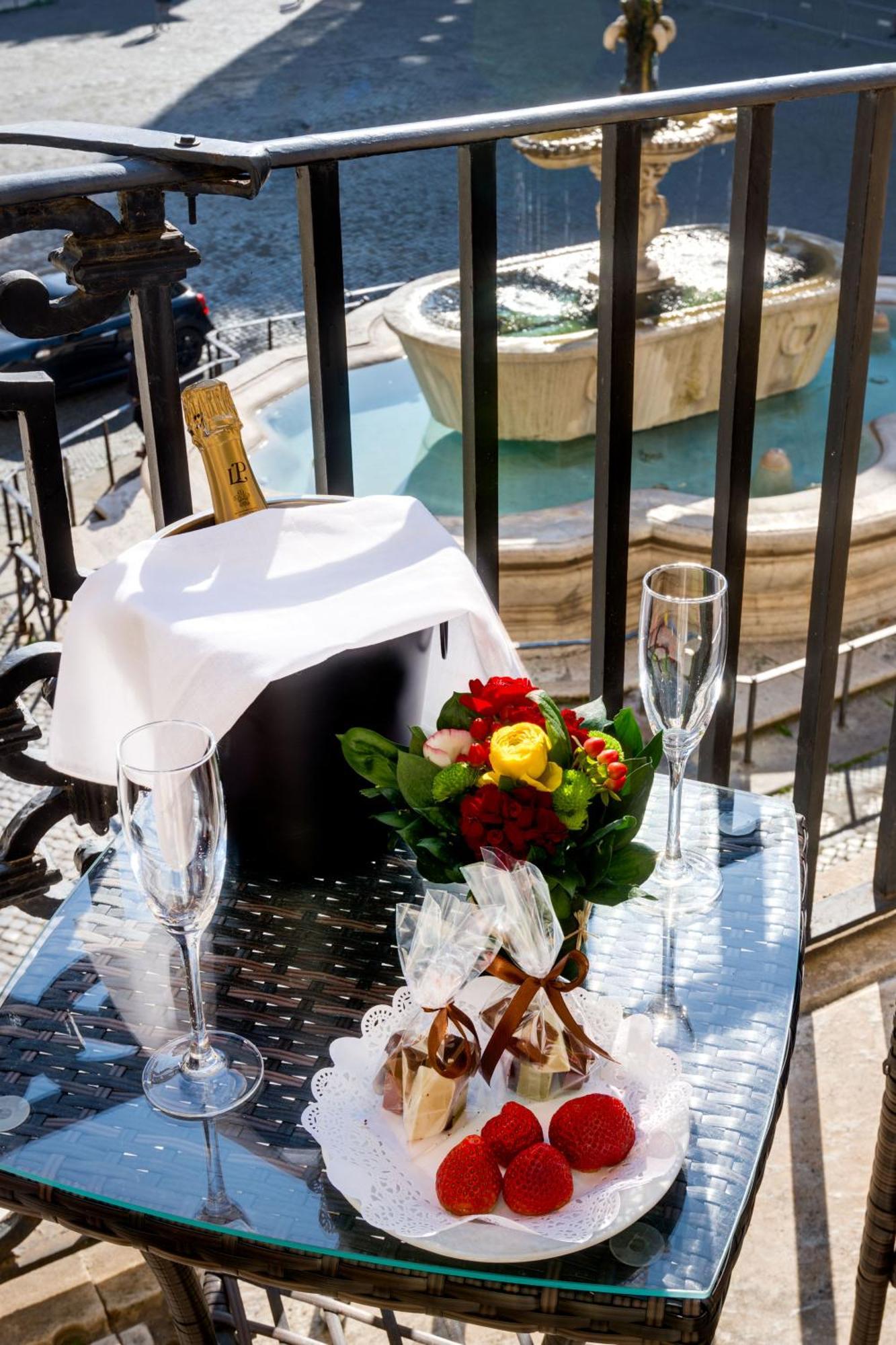 Piazza Farnese Luxury Suites Rome Exterior photo